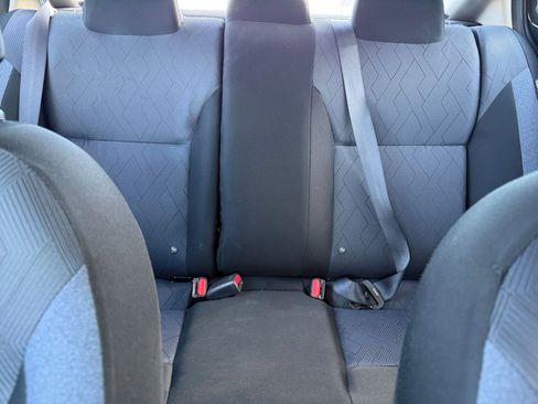 Used 2025 Nissan Versa SV image 38