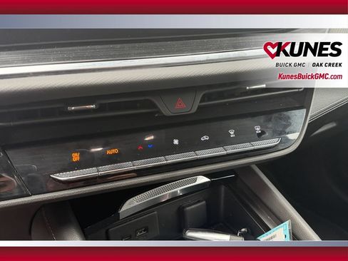 Used 2024 Buick Envision Preferred AWD/4WD image 28