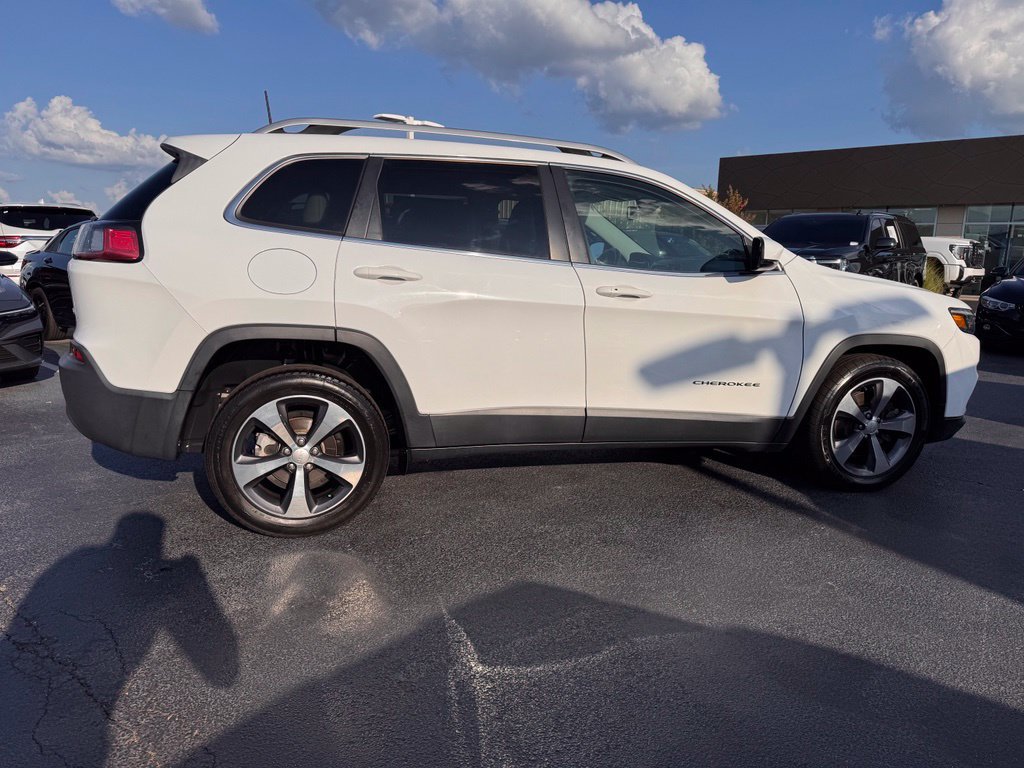 Used 2019 Jeep Cherokee Limited FWD image 6