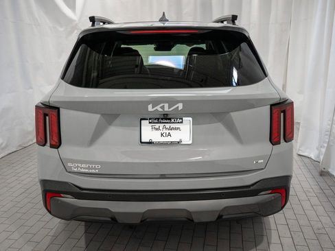 Certified 2024 Kia Sorento X-Line EX image 5