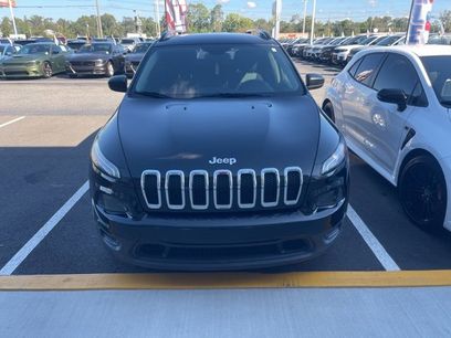 Used 2015 Jeep Cherokee Sport w/ Sport Appearance Group