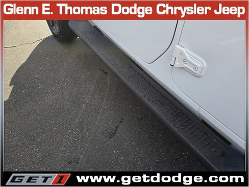 Used 2023 Jeep Wrangler Sahara w/ Safety Group image 12