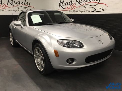 Used 2006 MAZDA MX-5 Miata Touring image 14