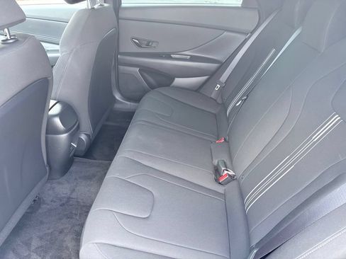 New 2025 Hyundai Elantra SEL FWD image 8