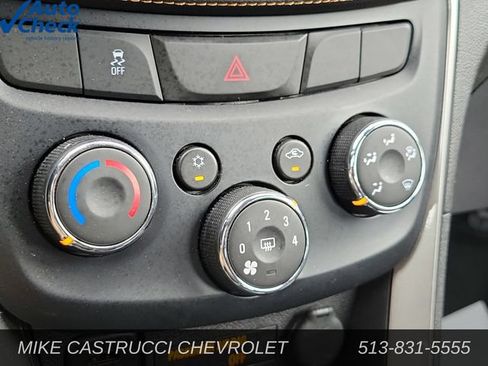 Used 2020 Chevrolet Trax LS AWD/4WD image 16
