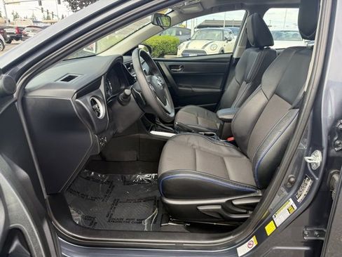 Used 2017 Toyota Corolla SE image 14