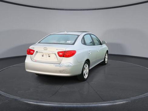Used 2010 Hyundai Elantra SE FWD image 8
