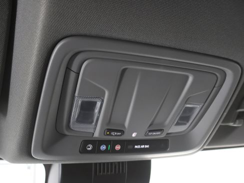 Used 2024 Chevrolet Silverado 2500 LT image 51