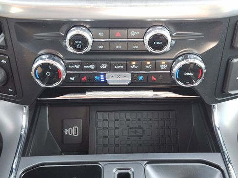 New 2025 Ford F150 Lariat w/ Equipment Group 502A High image 19