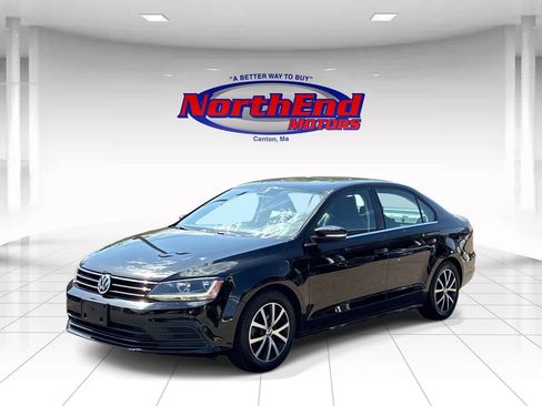 Used 2017 Volkswagen Jetta SE FWD image 3