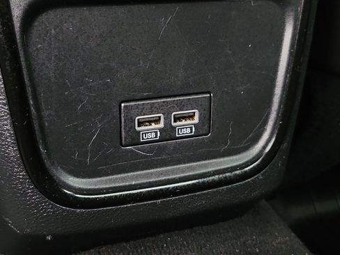 Used 2022 Dodge Charger SXT w/ Blacktop Package RWD image 18