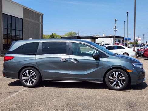 Used 2021 Honda Odyssey Touring image 10