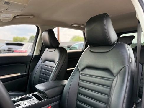 Certified 2023 Ford Edge SEL w/ Convenience Package AWD/4WD image 11