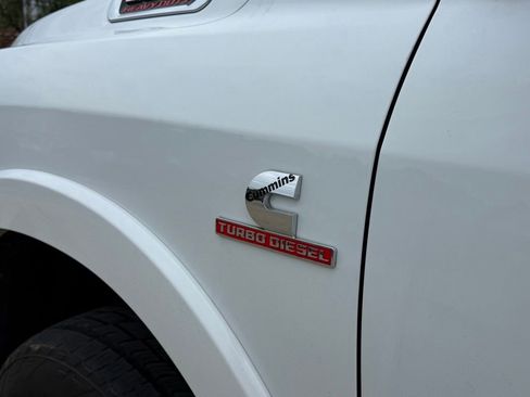 Used 2022 RAM 2500 Laramie AWD/4WD image 11