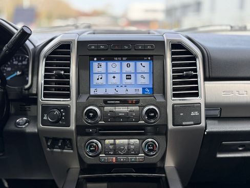 Used 2018 Ford F250 Platinum w/ Platinum Ultimate Package AWD/4WD image 28
