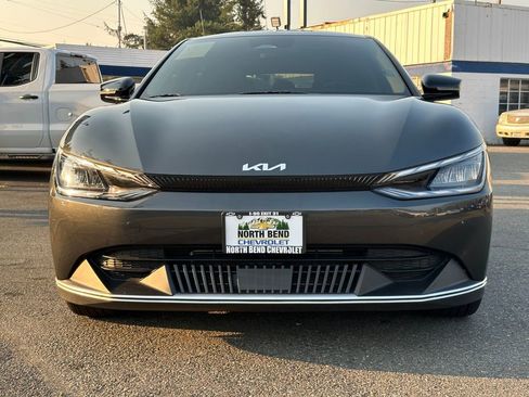Used 2023 Kia EV6 Light image 3