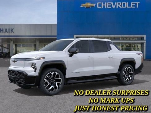 New 2025 Chevrolet Silverado EV RST AWD/4WD image 2