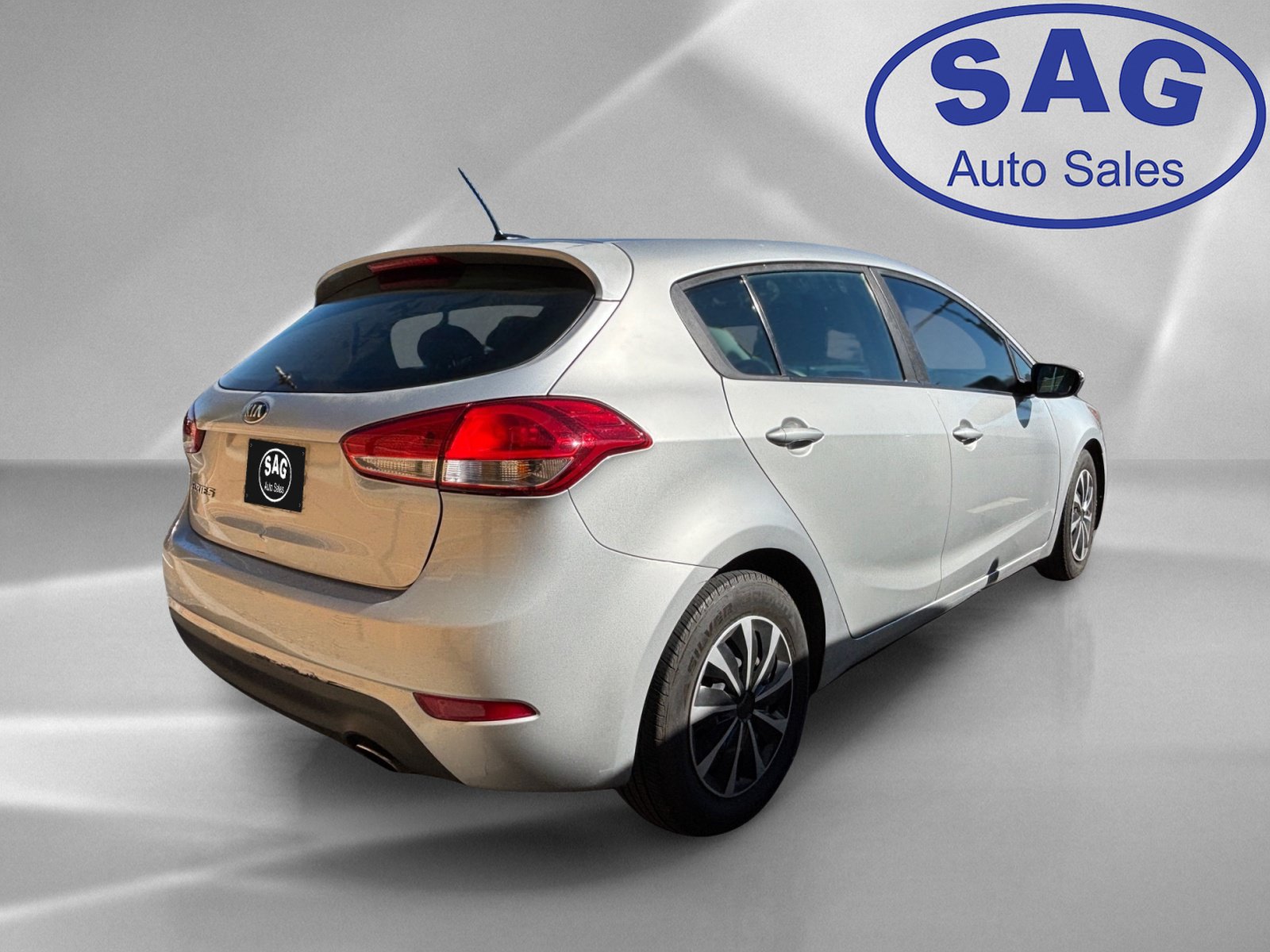 Used 2017 Kia Forte LX FWD image 3