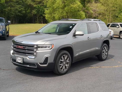 Used 2023 GMC Acadia SLE w/ Driver Convenience Package AWD/4WD image 4
