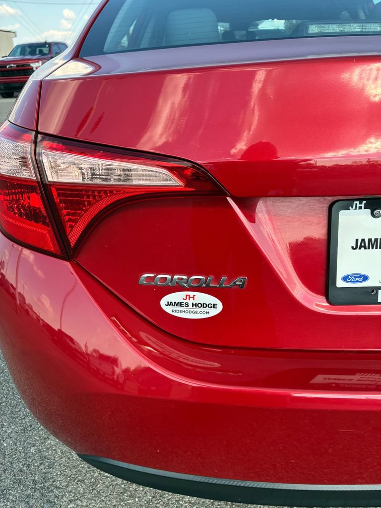 Used 2018 Toyota Corolla LE FWD image 6