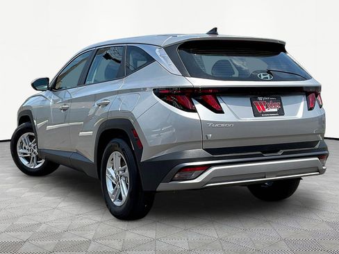 Used 2025 Hyundai Tucson SE FWD image 4