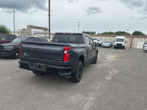 Used 2021 Chevrolet Silverado 1500 Custom Trail Boss AWD/4WD image 15