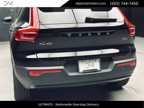 Used 2023 Volvo XC40 B5 Ultimate AWD/4WD image 15