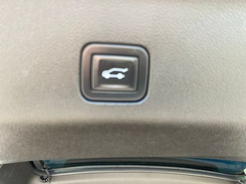 Used 2021 GMC Yukon SLT AWD/4WD image 29