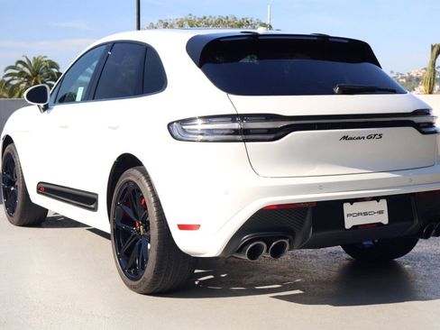 New 2026 Porsche Macan GTS image 3