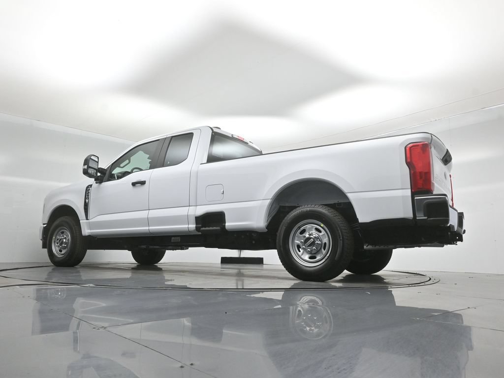 New 2026 Ford F250 XL w/ XL Chrome Package RWD image 43