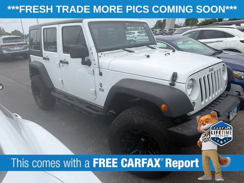 Used 2018 Jeep Wrangler Unlimited Sport w/ Connectivity Group AWD/4WD image 3