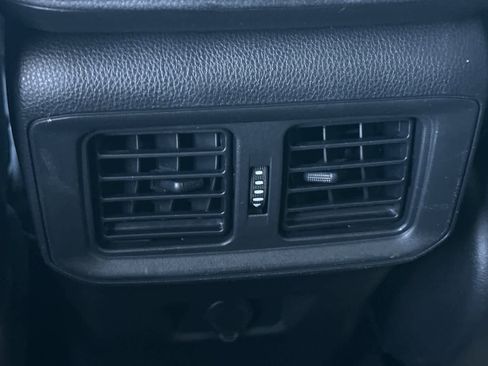 Used 2022 Toyota RAV4 LE image 14