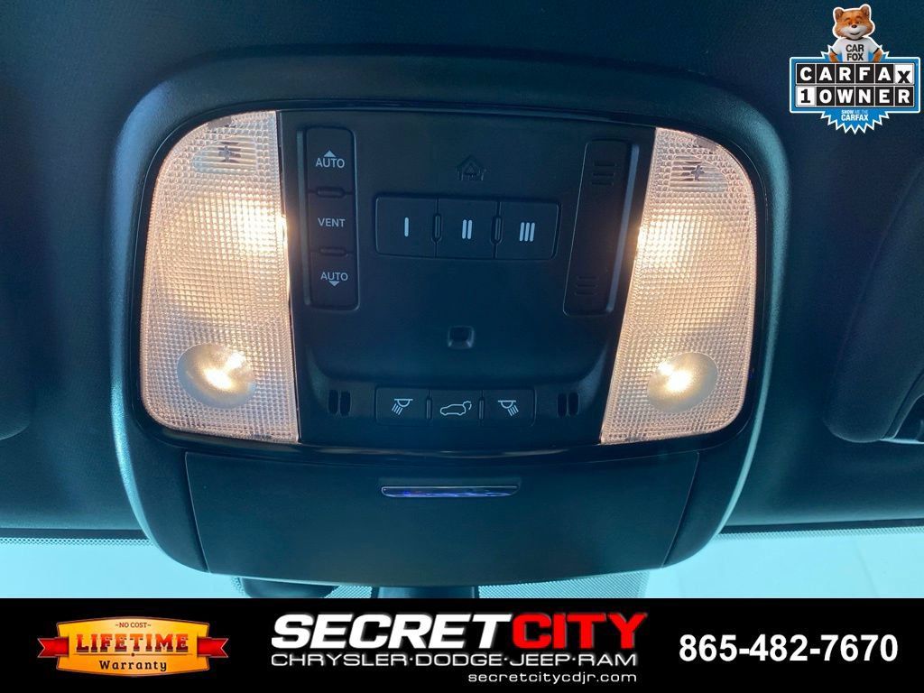 Used 2025 Dodge Durango GT AWD/4WD image 19