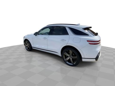 Used 2025 Genesis GV70 3.5T Sport w/ Sport Advanced Package AWD/4WD image 8