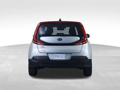 Used 2020 Kia Soul LX FWD image 11