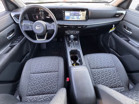 Certified 2025 Nissan Kicks SV image 20