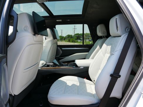 New 2026 Cadillac Escalade Platinum Sport AWD/4WD image 11