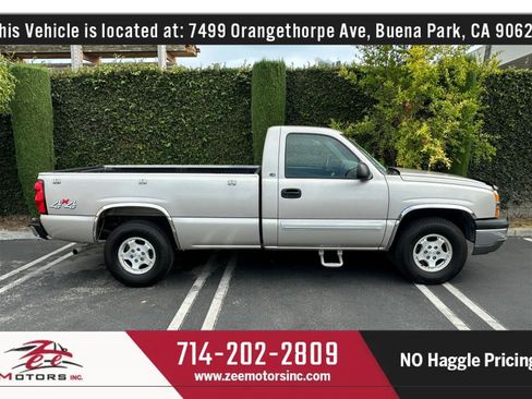 Used 2004 Chevrolet Silverado 1500 LS w/ Light Duty Power Package AWD/4WD image 5