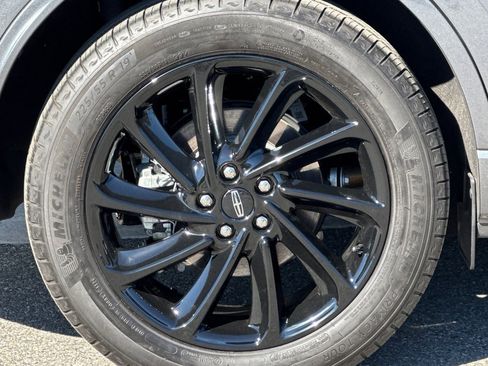 Certified 2025 Lincoln Corsair Grand Touring image 27