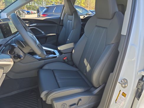 New 2025 Audi Q5 Premium Plus image 15