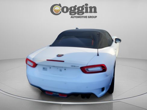 Used 2017 FIAT 124 Spider Abarth image 2