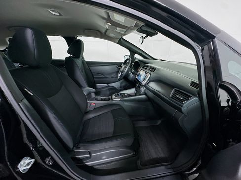 Used 2024 Nissan Leaf S image 29