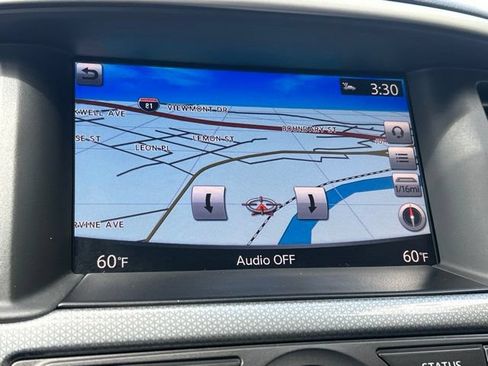 Used 2019 Nissan Pathfinder SL AWD/4WD image 53