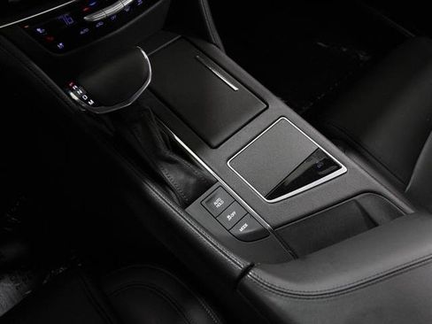 Used 2018 Cadillac CT6 Luxury image 16