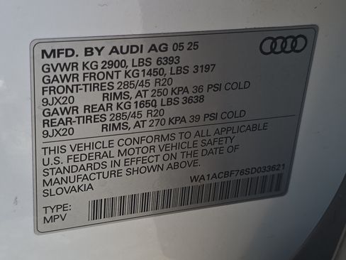 Used 2025 Audi Q7 2.0T Premium w/ Convenience Plus Package AWD/4WD image 39
