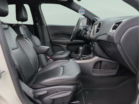 Certified 2021 Jeep Compass 80th Special Edition w/ Sun and Sound Group image 37