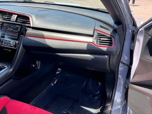 Used 2019 Honda Civic Type R image 13