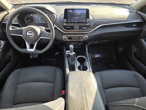 Used 2023 Nissan Altima 2.5 SV image 19