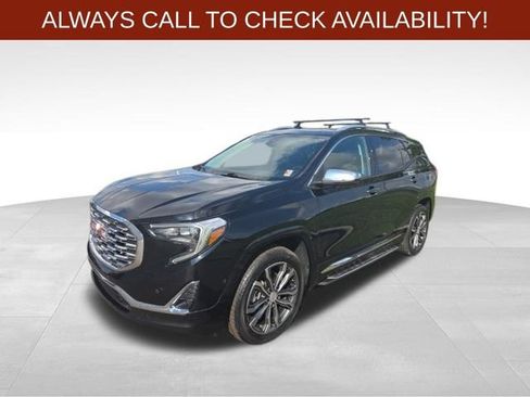 Used 2018 GMC Terrain Denali w/ GMC Pro Grade Package AWD/4WD image 3