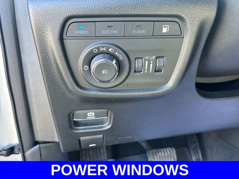 Used 2023 Jeep Grand Cherokee Trailhawk w/ Advanced Protech Group II image 23